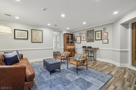 372 Up Mountain Avenue Montclair NJ 07043