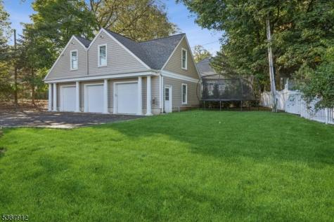 372 Up Mountain Avenue Montclair NJ 07043