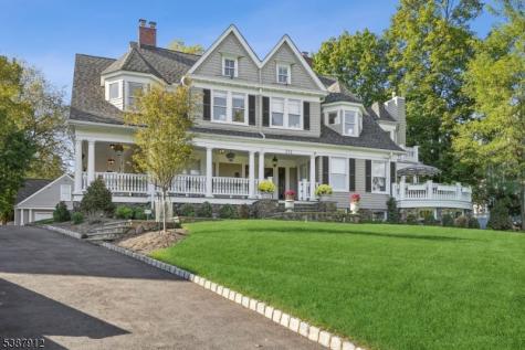 372 Up Mountain Avenue Montclair NJ 07043