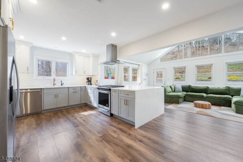 224 Gates Avenue Long Hill NJ 07933