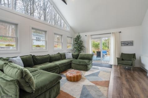 224 Gates Avenue Long Hill NJ 07933