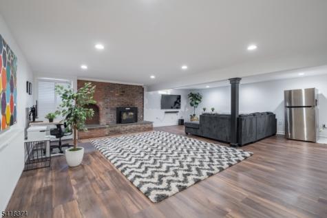 224 Gates Avenue Long Hill NJ 07933
