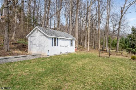224 Gates Avenue Long Hill NJ 07933