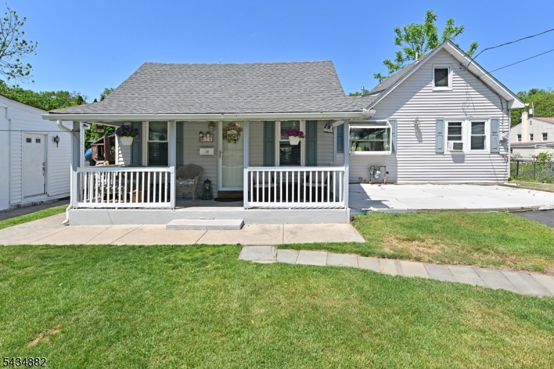 28 Makemoney Avenue Wanaque NJ 07420