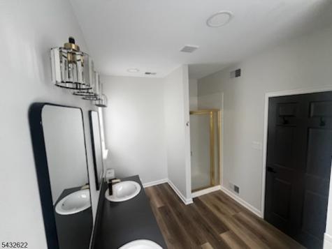 6 Weybourne Lane White NJ 07823