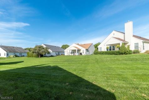 6 Weybourne Lane White NJ 07823