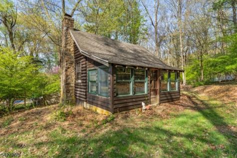 81 Turtleback Road Washington NJ 07853