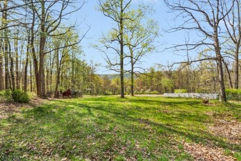 81 Turtleback Road Washington NJ 07853