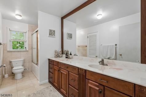 44 Korwel Circle West Orange NJ 07052