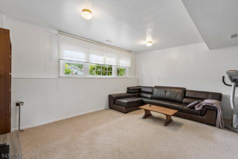 44 Korwel Circle West Orange NJ 07052