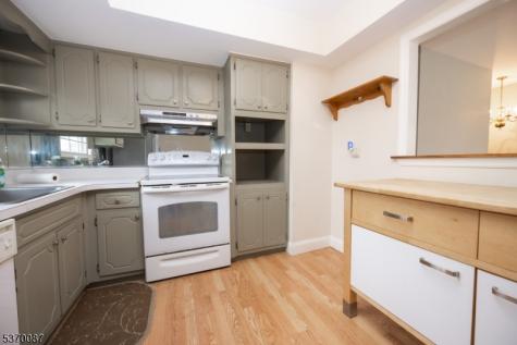 27 High Crest Drive Vernon NJ 07419