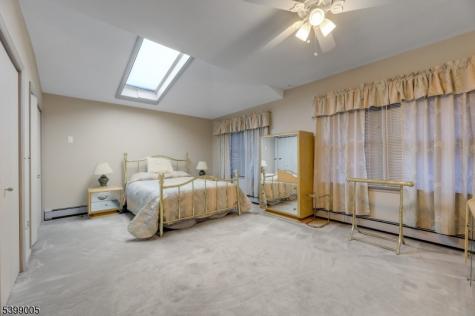 80 Garfield Place Totowa NJ 07512