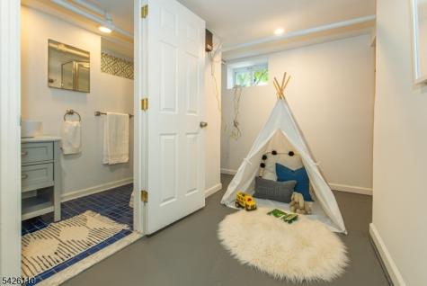 19 Carolin Road Montclair NJ 07043