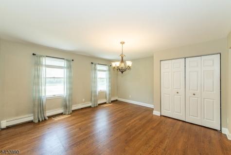 13 Greenhut Avenue Randolph NJ 07869
