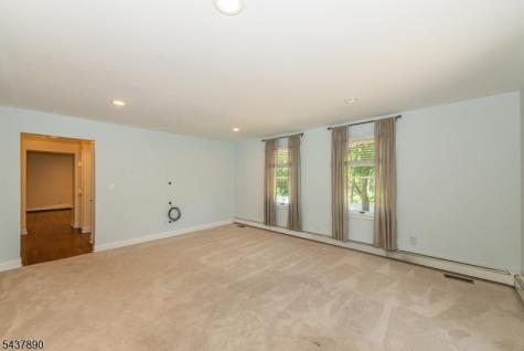 13 Greenhut Avenue Randolph NJ 07869