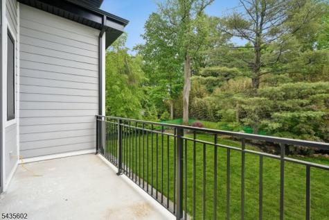 30 Winthrop Road Millburn NJ 07078