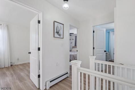 42 Richelieu Place Newark NJ 07106