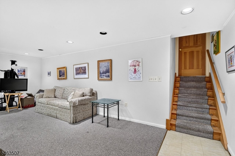 38 Sherwood Avenue East Brunswick NJ 08816