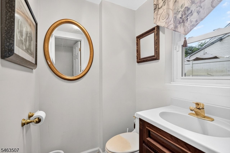 38 Sherwood Avenue East Brunswick NJ 08816