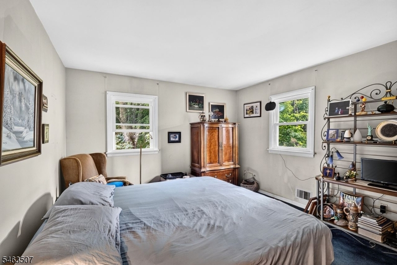 38 Sherwood Avenue East Brunswick NJ 08816