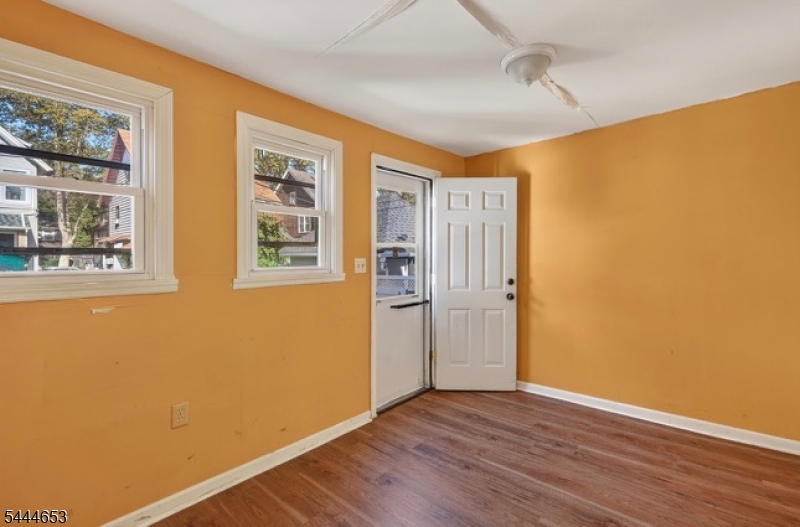 389 N Maple Avenue East Orange NJ 07017
