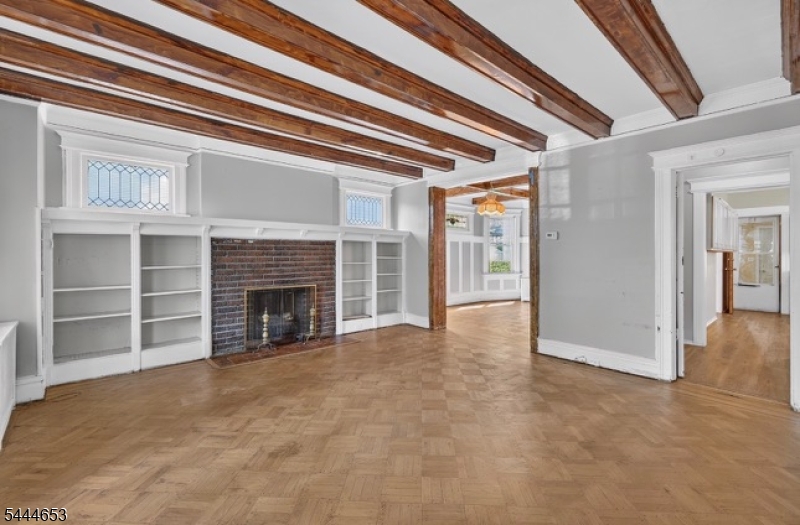 389 N Maple Avenue East Orange NJ 07017