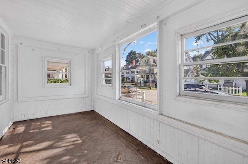 389 N Maple Avenue East Orange NJ 07017