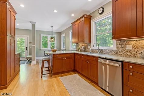 144 Park Street Montclair NJ 07042