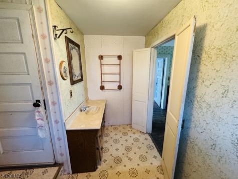 16 Canfield Avenue Mine Hill NJ 07803