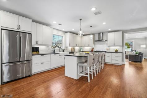 8 Newman Avenue Verona NJ 07044