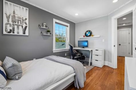 8 Newman Avenue Verona NJ 07044