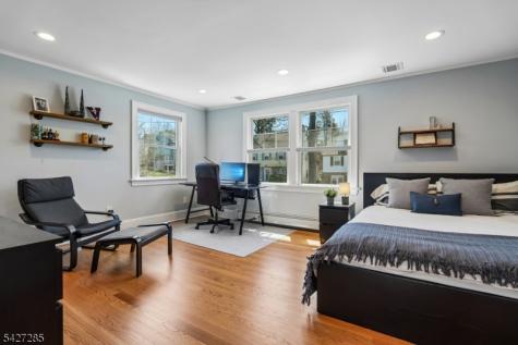 8 Newman Avenue Verona NJ 07044