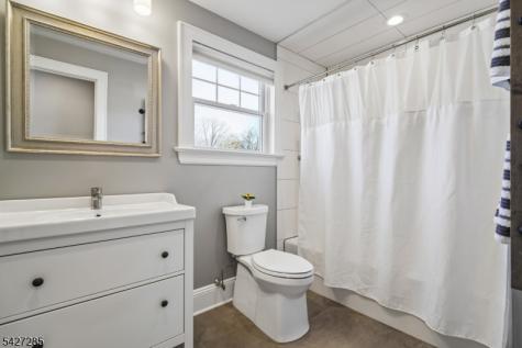 8 Newman Avenue Verona NJ 07044