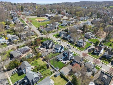 8 Newman Avenue Verona NJ 07044