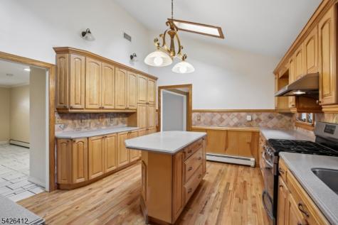 312 Lenox Avenue Pompton Lakes NJ 07442