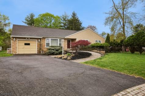 312 Lenox Avenue Pompton Lakes NJ 07442
