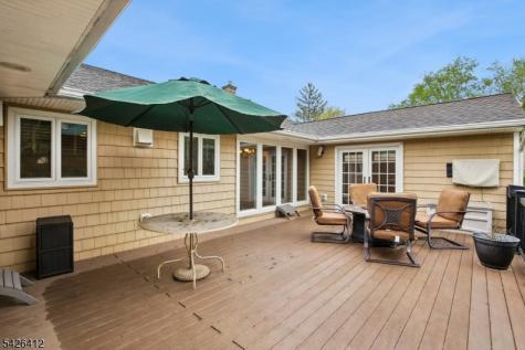 312 Lenox Avenue Pompton Lakes NJ 07442