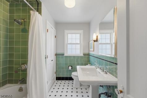154 Garfield Place Maplewood NJ 07040