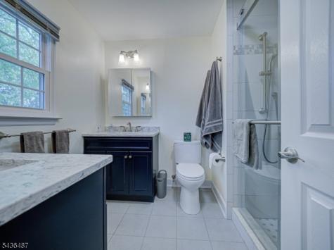 9 Chestnut Place Lebanon NJ 08833