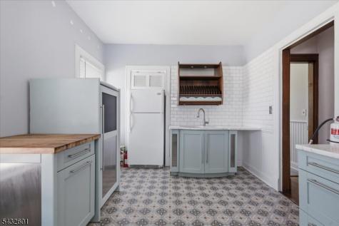 102 W Washington Avenue Washington NJ 07882