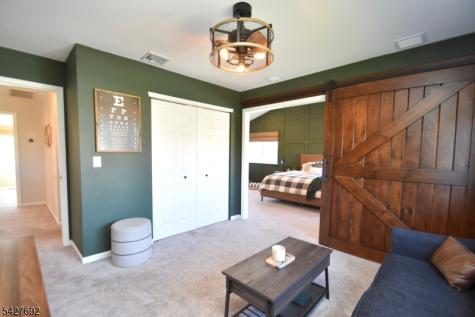29 Fox Chase Road Jefferson NJ 07438