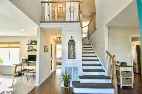 29 Fox Chase Road Jefferson NJ 07438