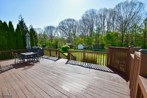 29 Fox Chase Road Jefferson NJ 07438