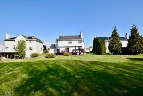 29 Fox Chase Road Jefferson NJ 07438