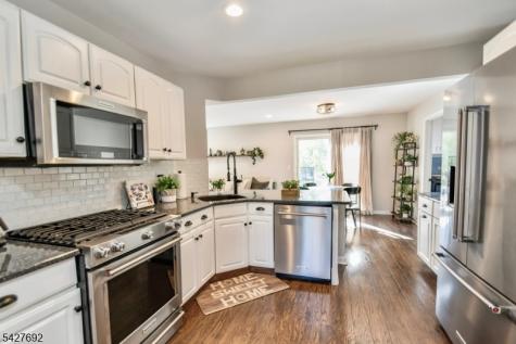29 Fox Chase Road Jefferson NJ 07438