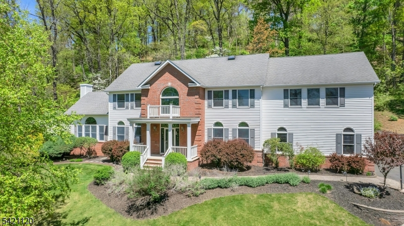 63 Twin Oaks Road Bridgewater NJ 08807