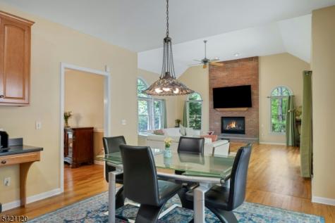63 Twin Oaks Road Bridgewater NJ 08807