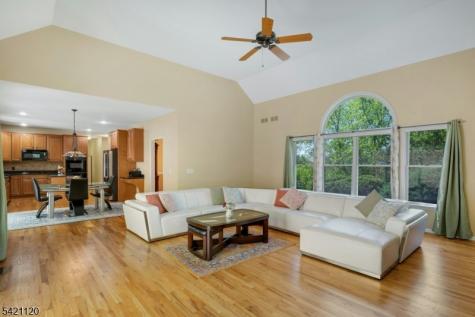 63 Twin Oaks Road Bridgewater NJ 08807