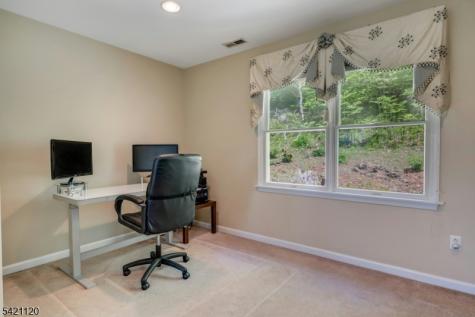 63 Twin Oaks Road Bridgewater NJ 08807