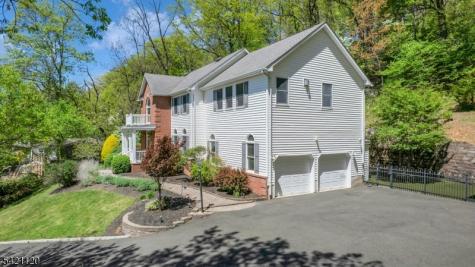 63 Twin Oaks Road Bridgewater NJ 08807